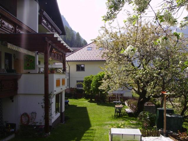 Haus Marion Apartment Jerzens Bagian luar foto